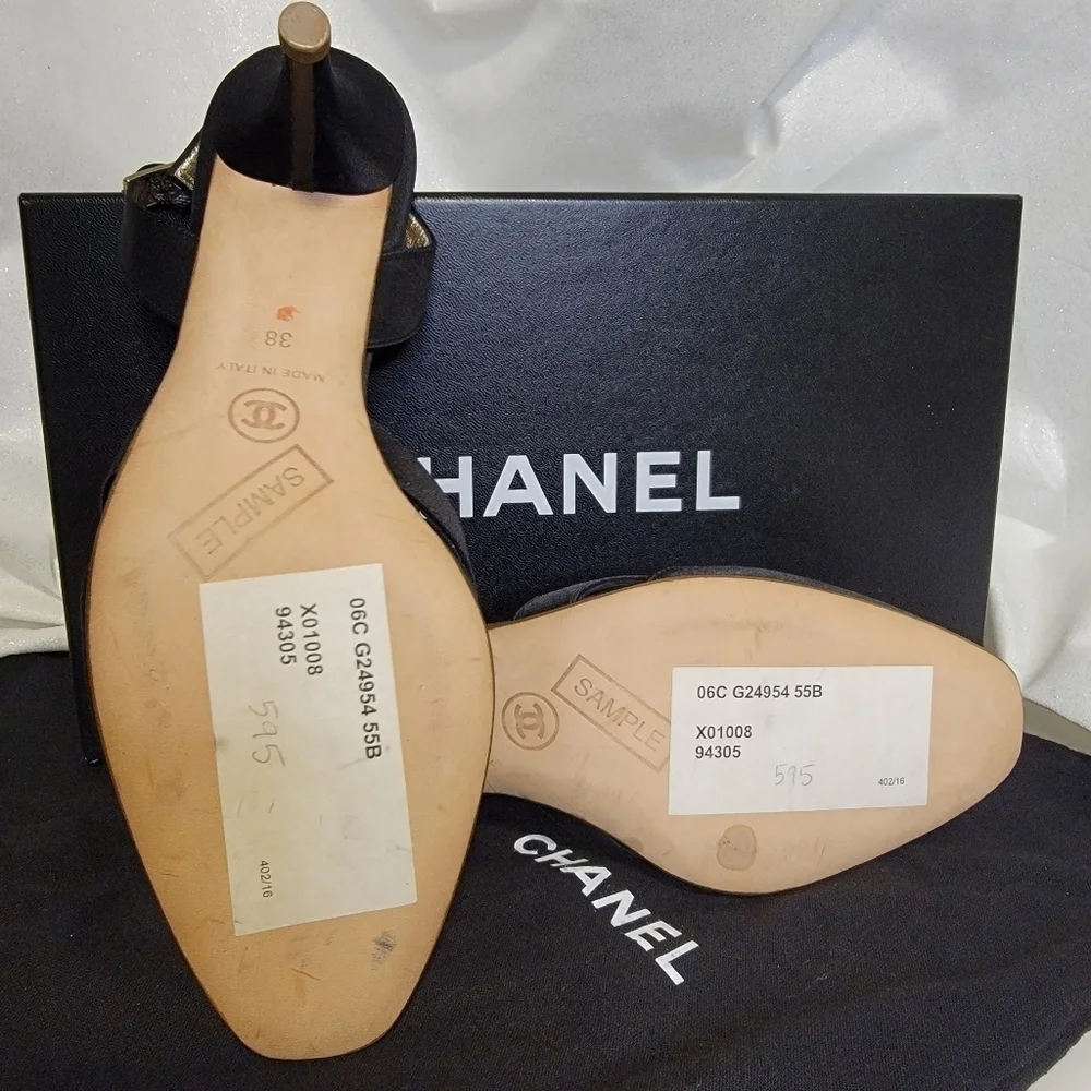 CHANEL Rare Black "Star" Sample Shoes - Picture 5 of 9